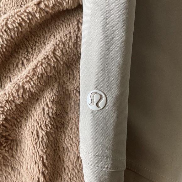 Lululemon pants - Picture 4 of 5